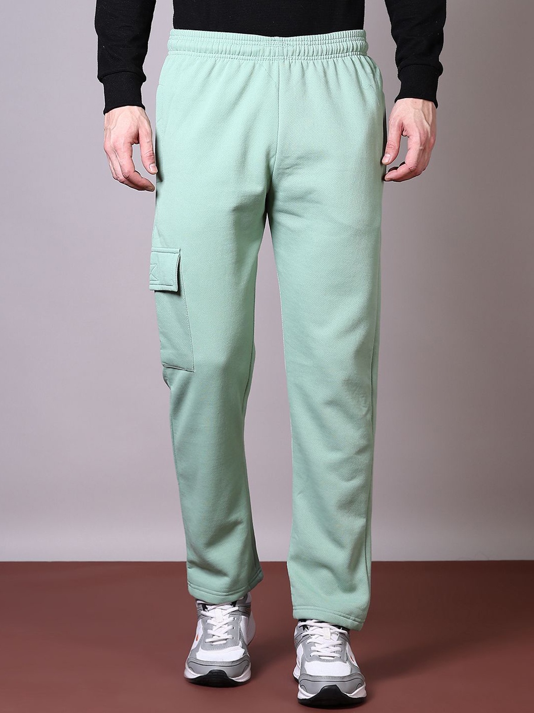 

V-Mart Men Mid-Rise Track Pants, Green