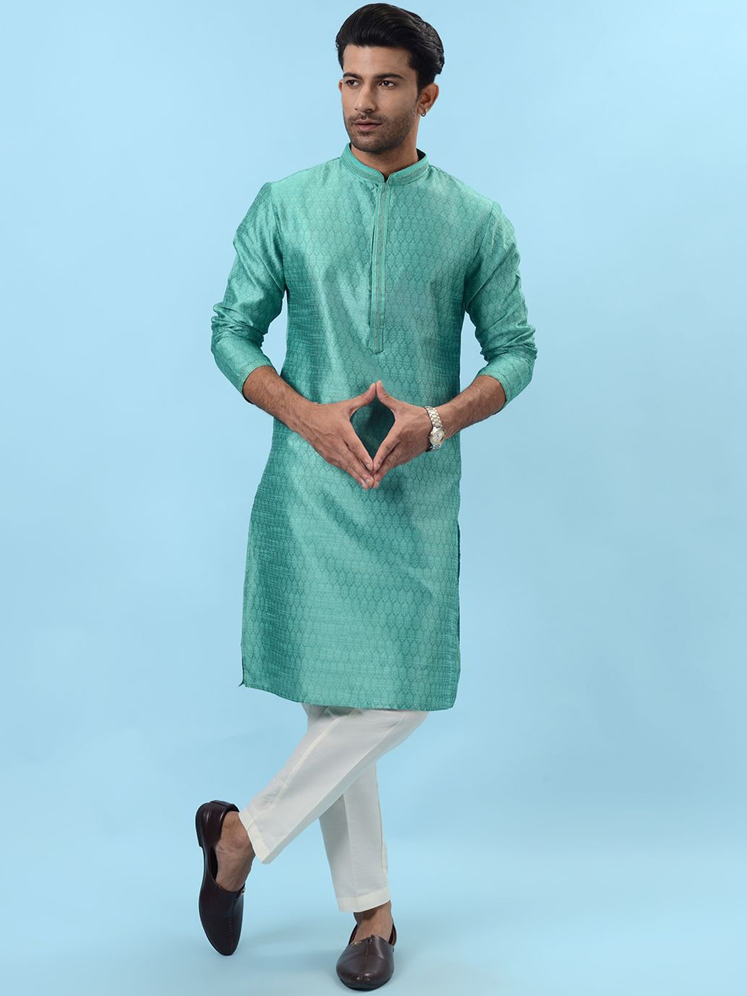 

azania Woven Design Mandarin Collar Straight Kurta With Pyjamas, Green