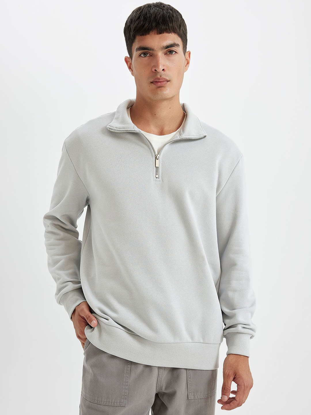 

DeFacto Men Henley Neck Pullover Sweaters, Grey