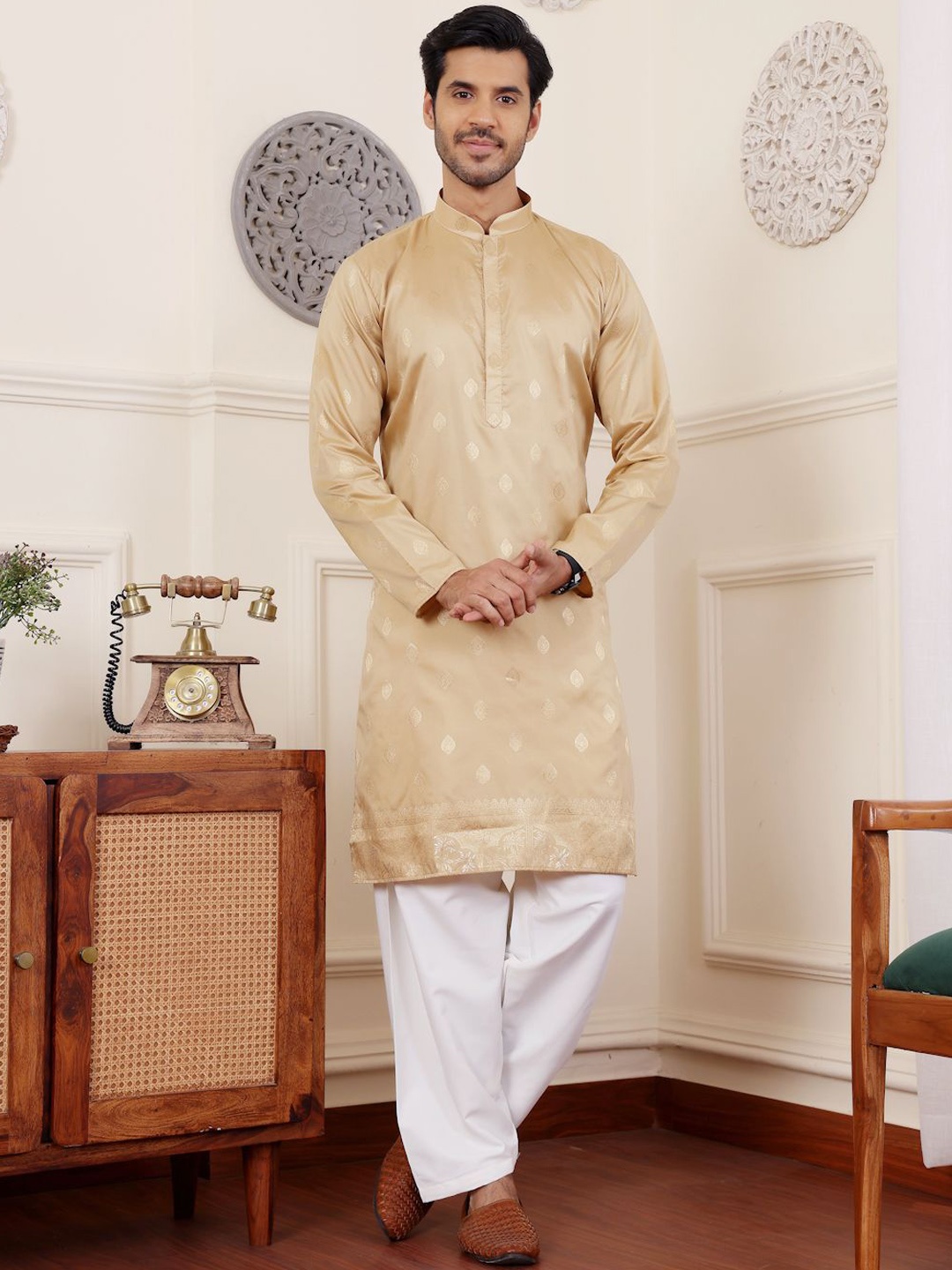 

Rawayi Ethnic Motifs Woven Design Regular Jacquard Straight Kurta, Khaki