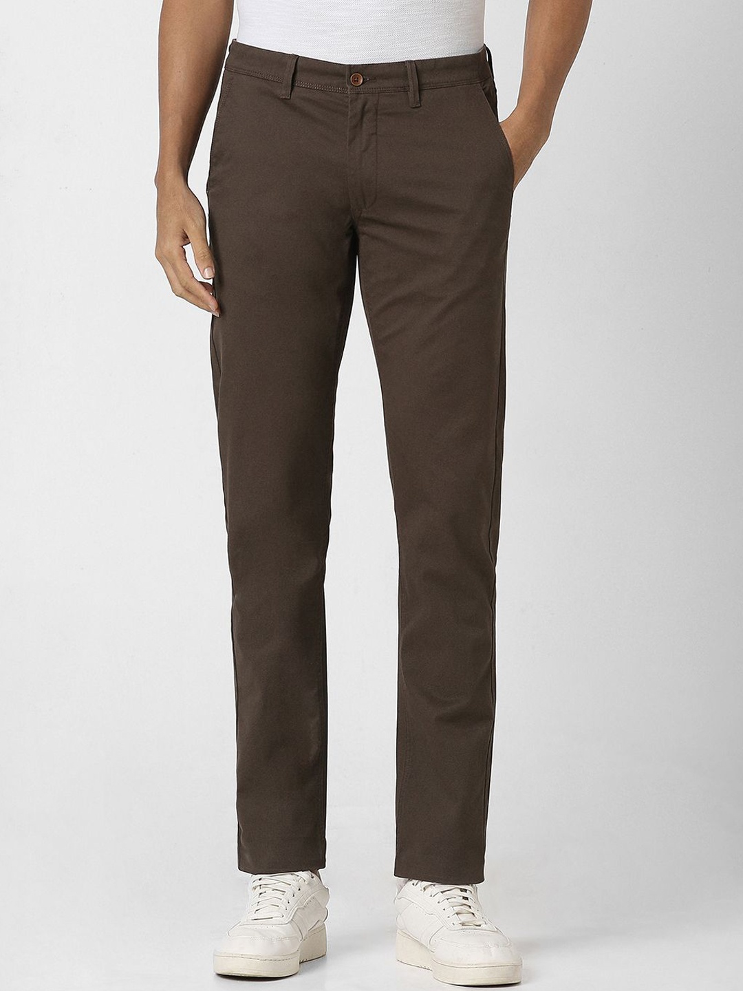 

Van Heusen Sport Men Slim Fit Mid-Rise Trousers, Brown