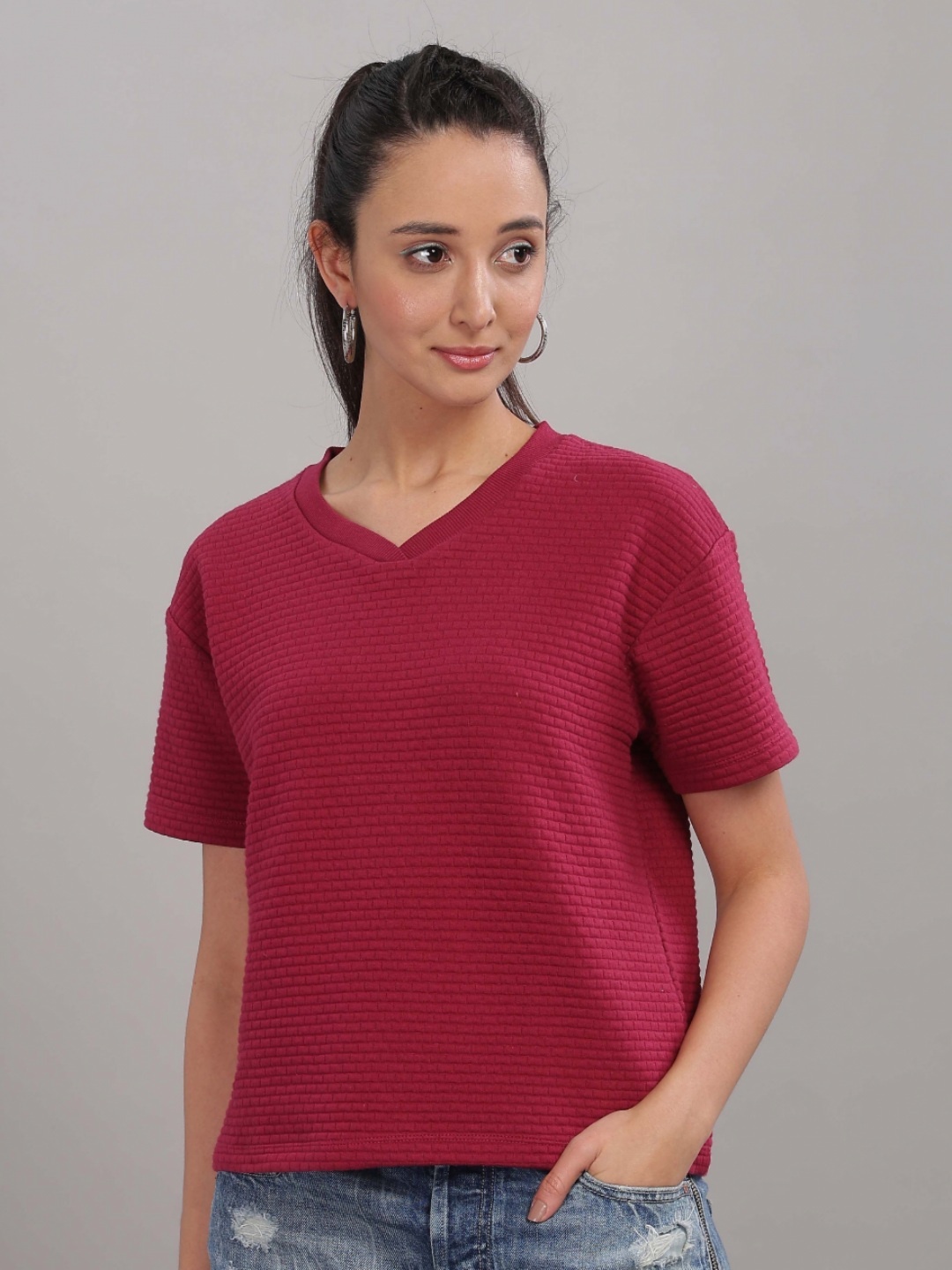 

HEYLAY Women Printed V-Neck Drop-Shoulder Sleeves Pure Cotton Pockets T-shirt, Maroon