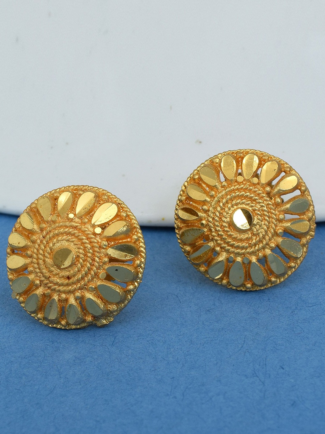 

MEMOIR Gold plated Contemporary Drop Earrings