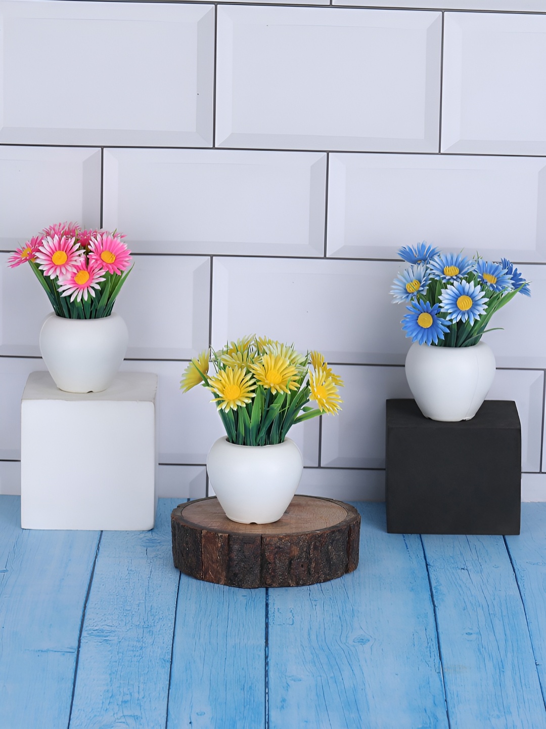 

FOLIYAJ Green 3 Pieces Daisy Artificial Plant With Pot