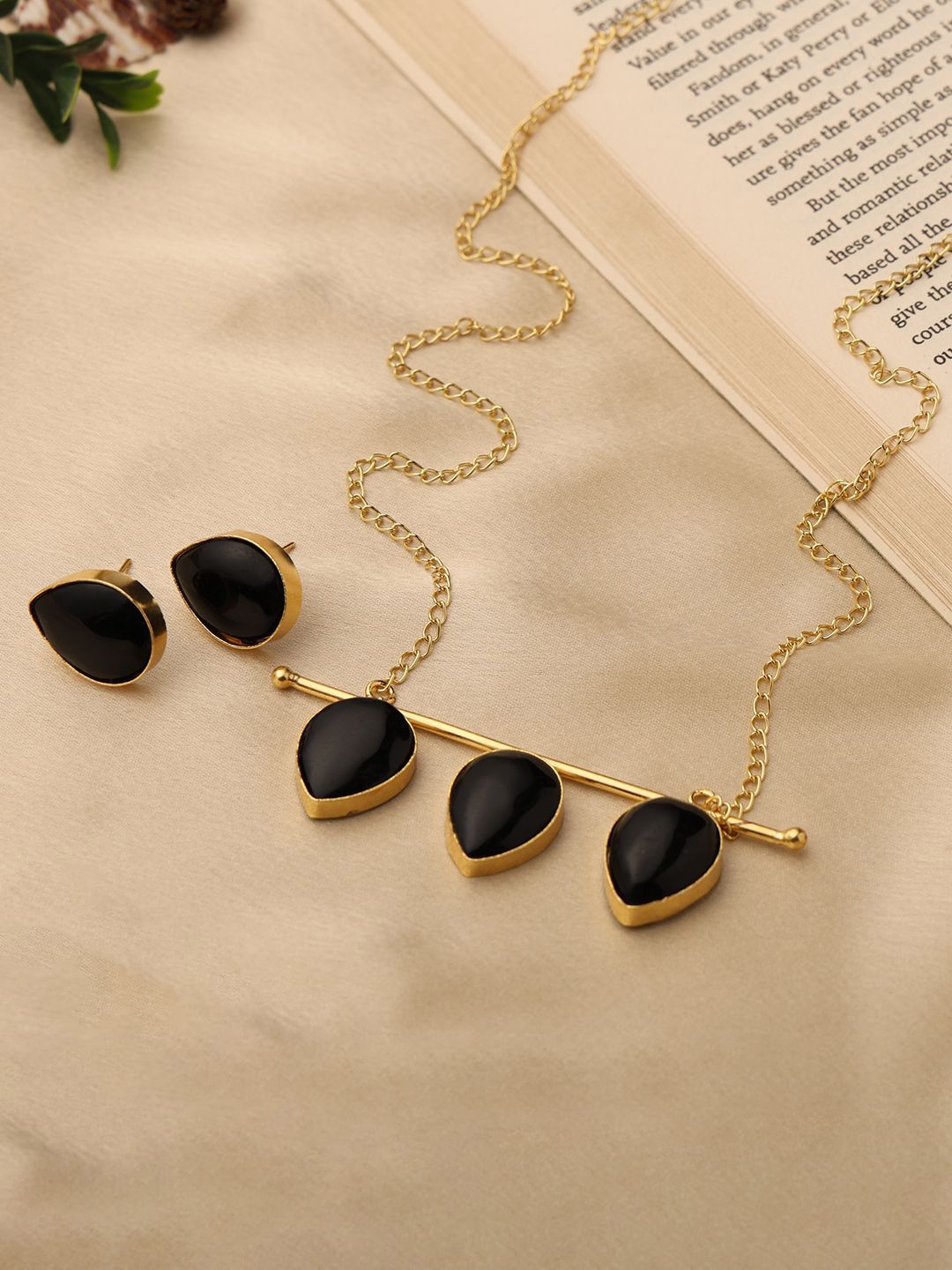 

PATOLA BY VJ Gold-Plated Stone-Studded Jewellery Set