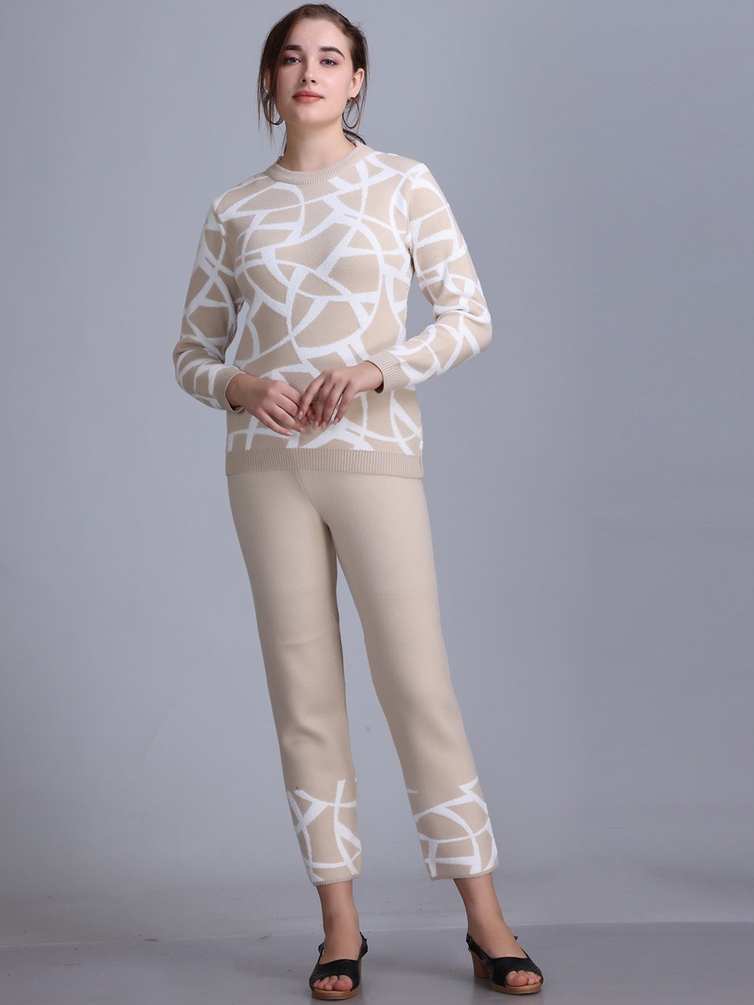 

MONTREX Self Design Woolen Knitted Top & Trouser, White