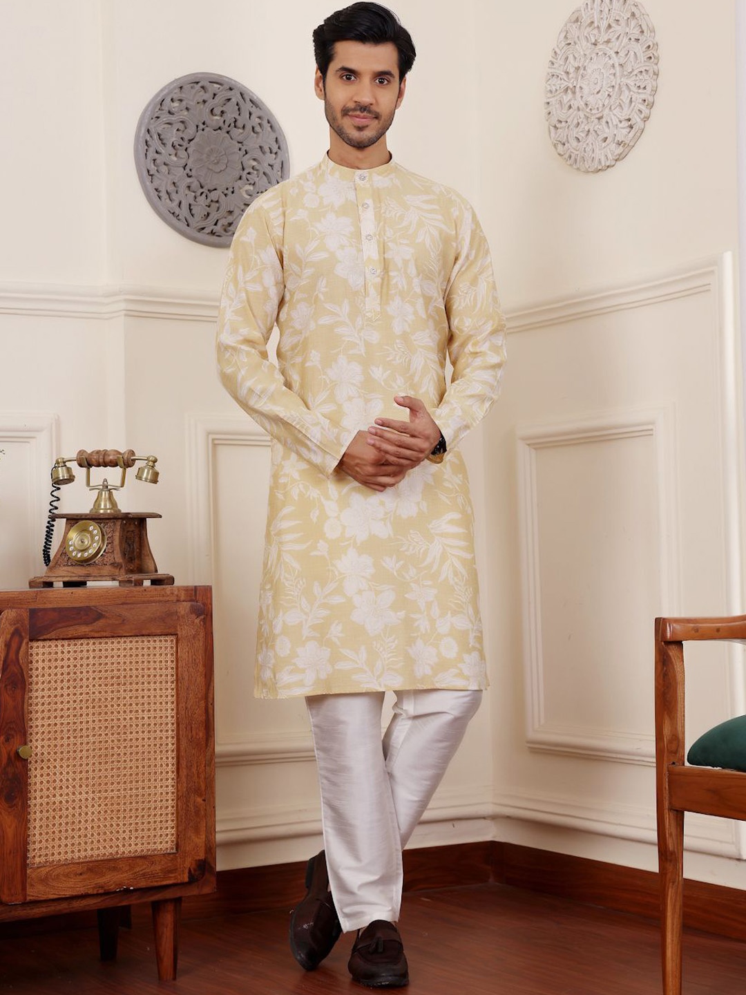 

Rawayi Floral Printed Mandarin Collar Straight Kurta, Yellow