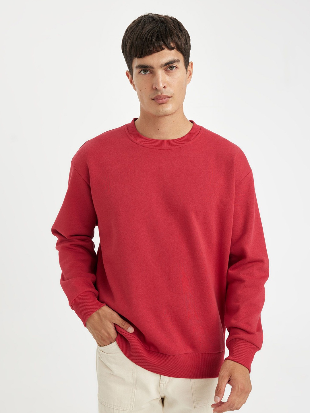

DeFacto Men Round Neck Long Sleeves Pullover Sweater, Red