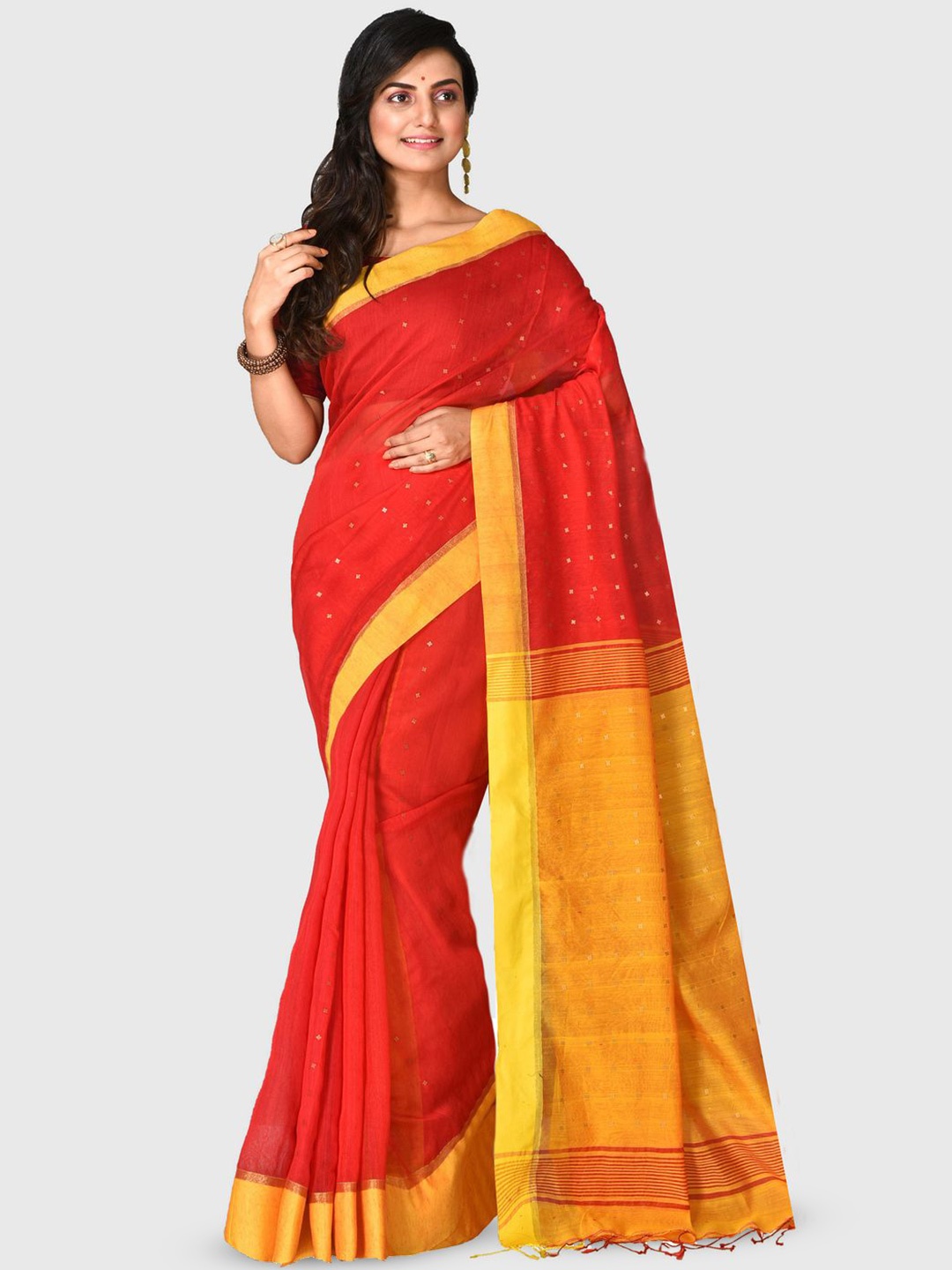 

Crochetin Woven Design Saree, Red