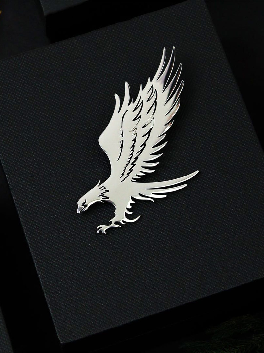 

PELUCHE Men Imperial Eagle Silver Minimal Lapel Pin Brooch