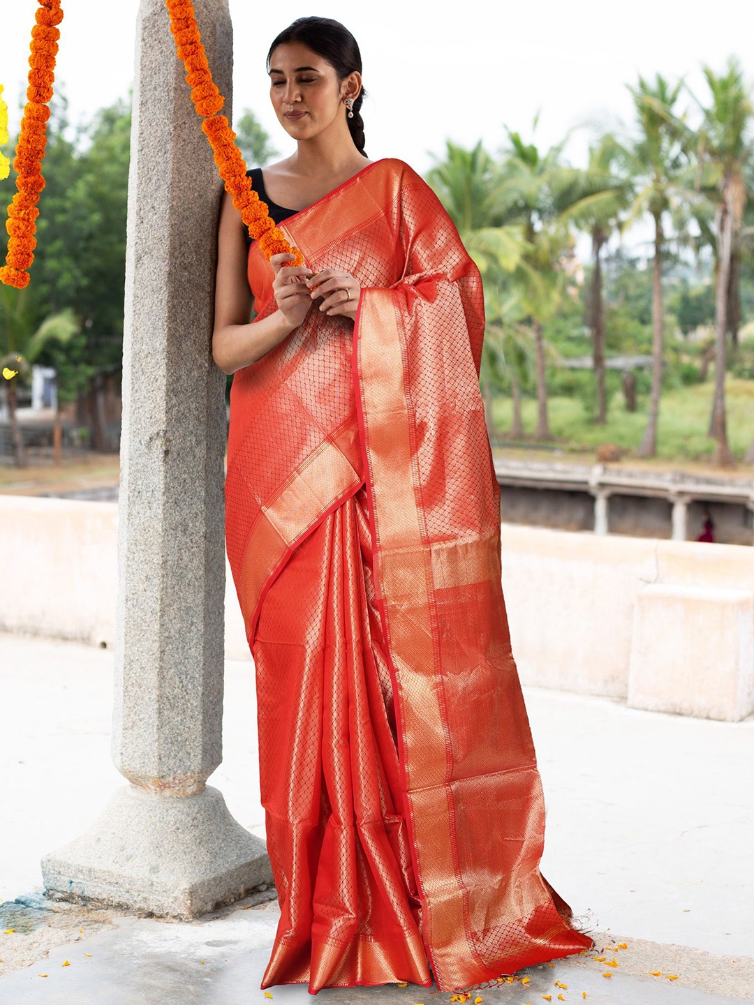 

Unnati Silks Woven Design Zari Handloom Maheshwari Saree, Red