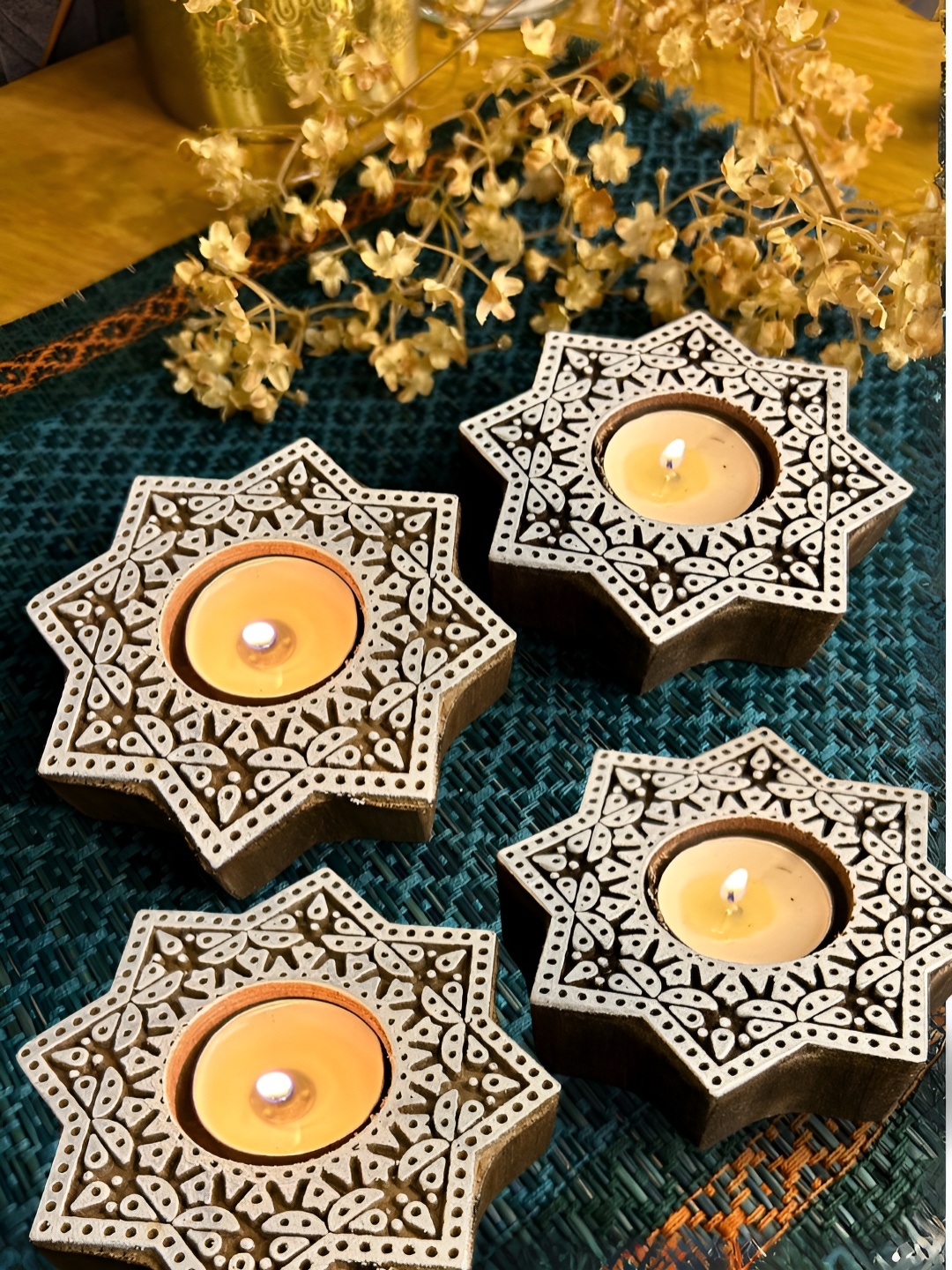 

Peepul Tree Brown & White 4 Pieces Textured Wooden Star Candle Holders