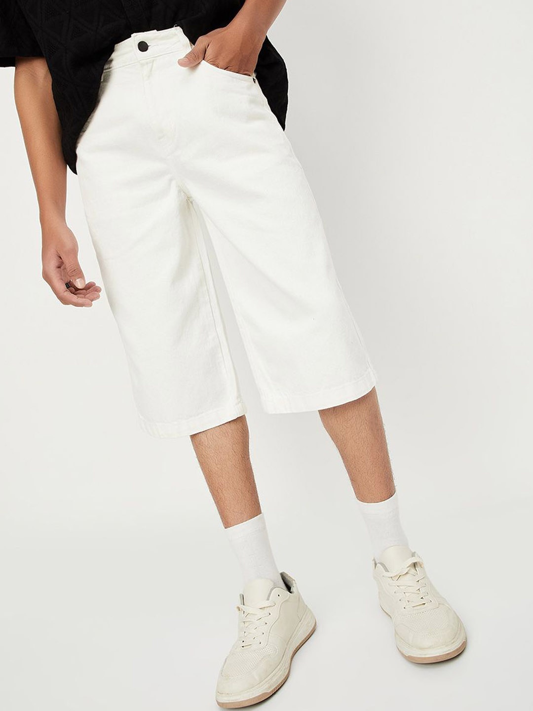 

max Boys Denim Regular Fit, White