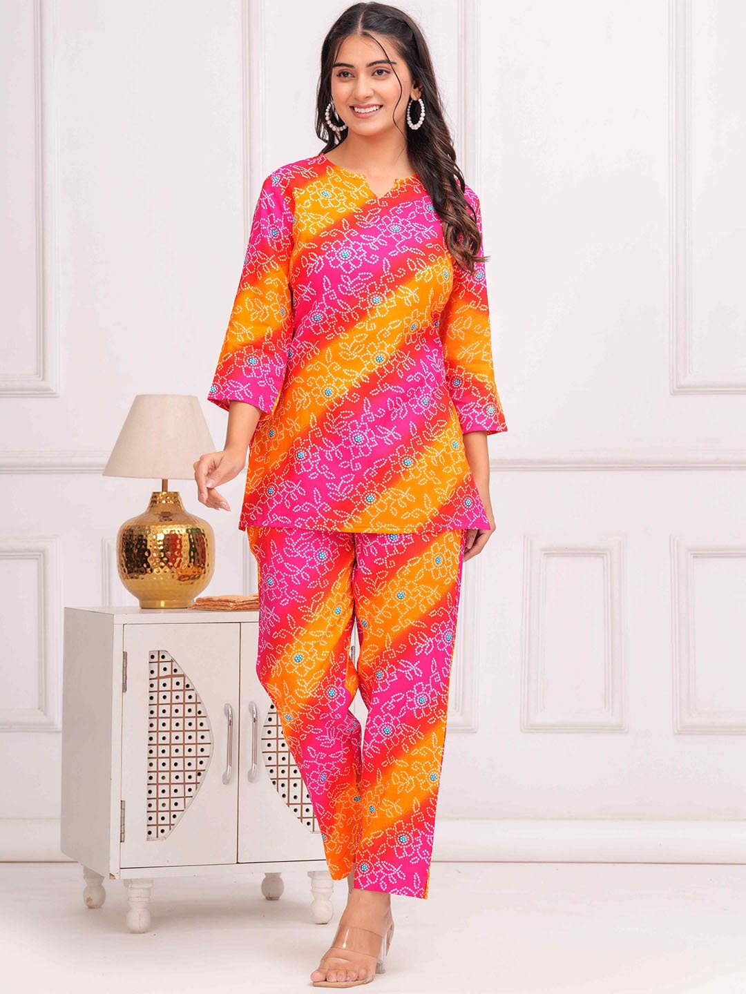 

TANISHA Bandhani Printed V-Neck Top With Trouser, Pink