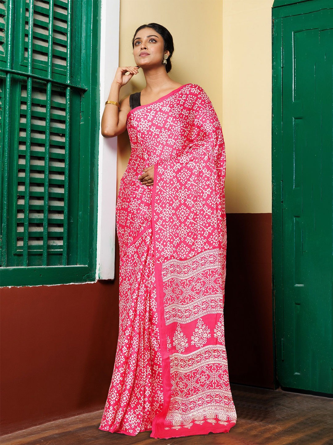 

Unnati Silks Pure Silk Handloom Block Ajrakh Printed Saree, Pink