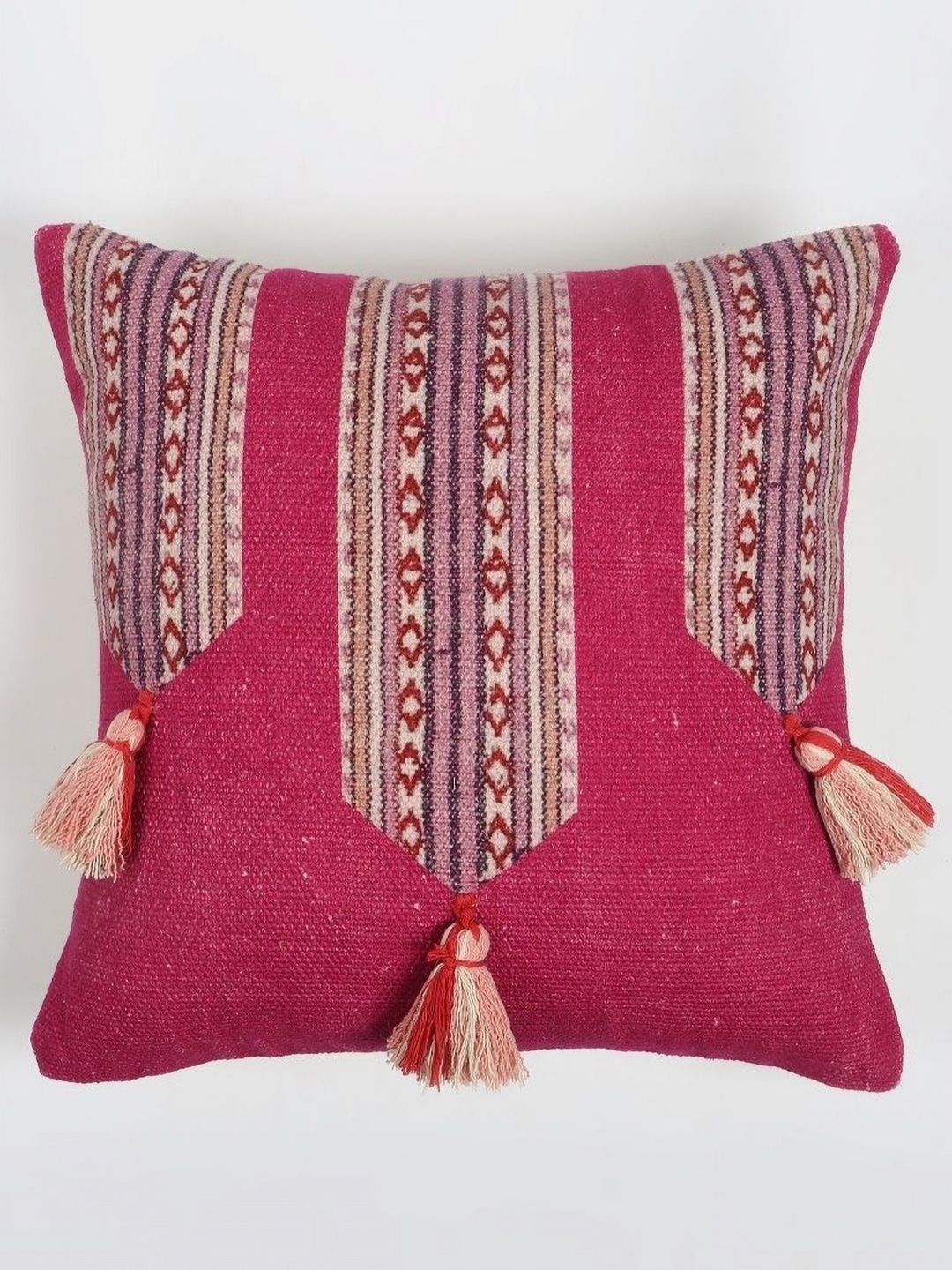 

Art Avenue Pink & White Geometric Cotton Square Cushion Covers