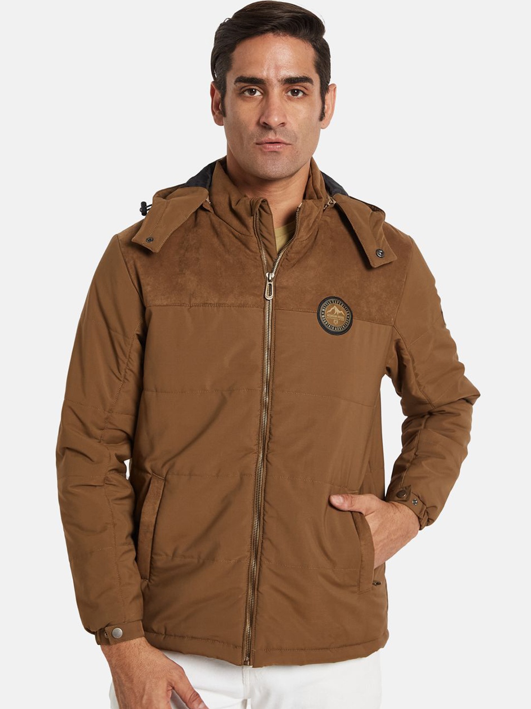 

METTLE Men Colourblocked Jacket, Brown