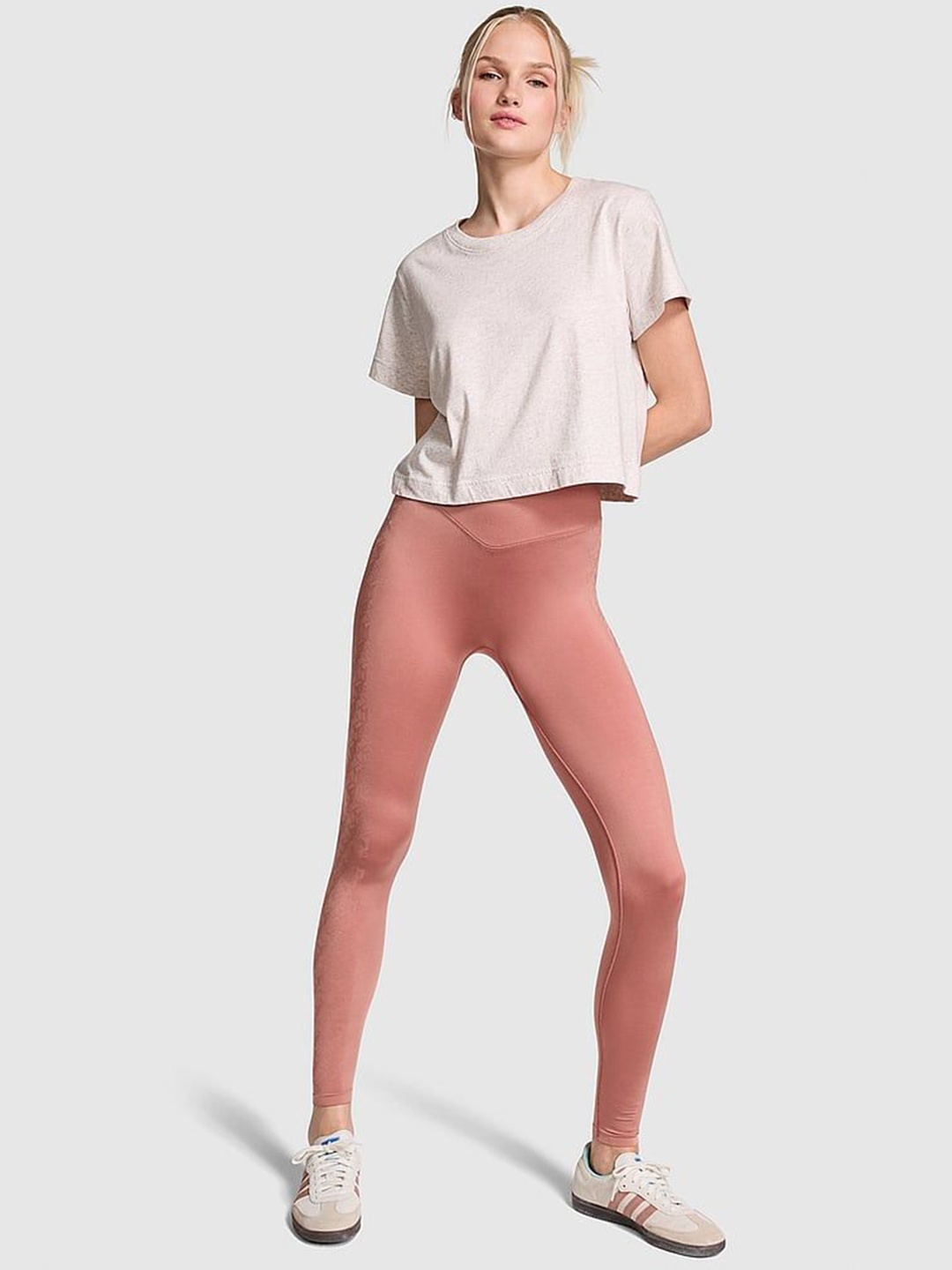

Victoria's Secret Women Seamless Classic Ankle Length Tights, Peach