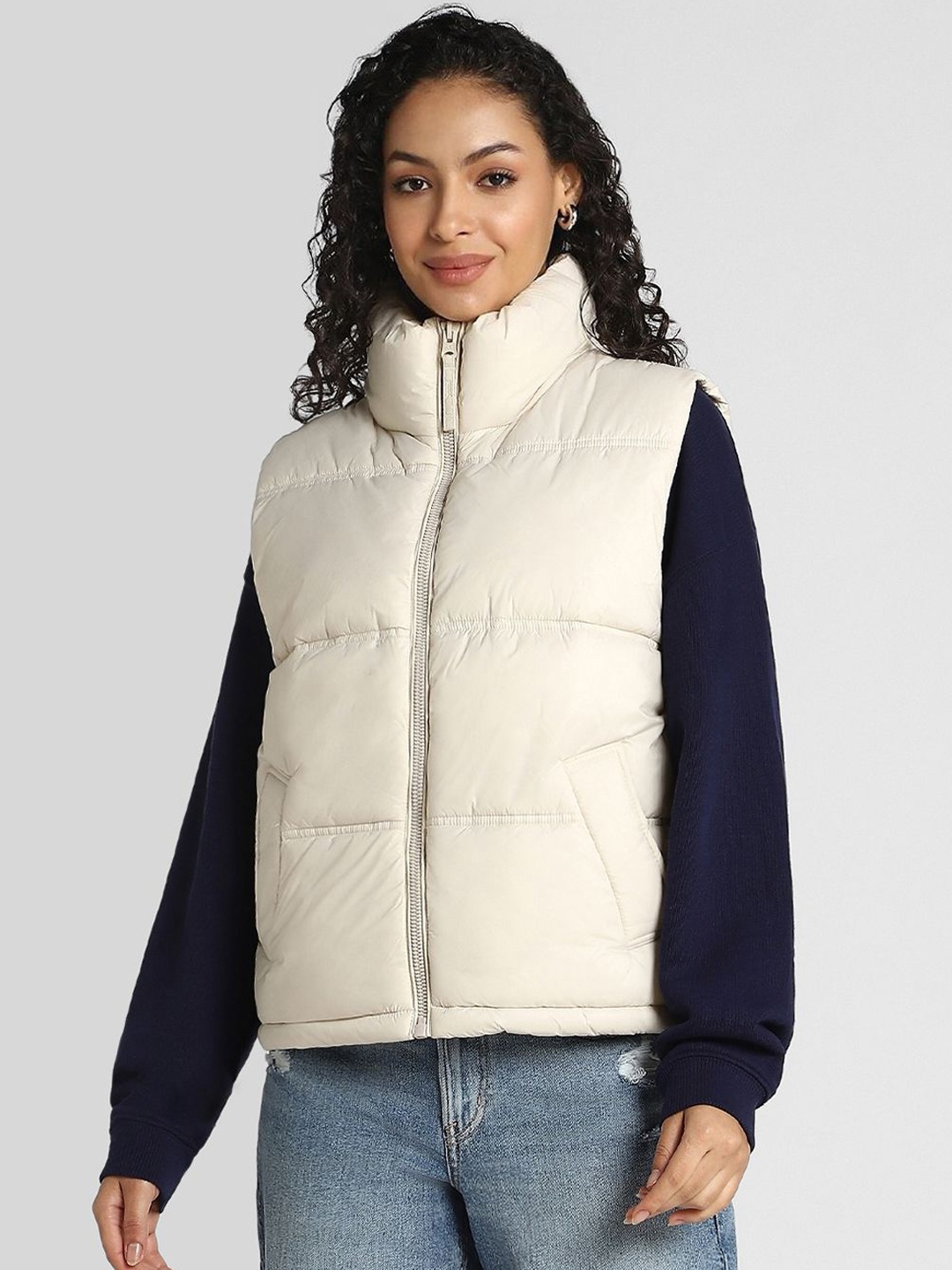 

AMERICAN EAGLE OUTFITTERS Women Puffer Jacket, Beige