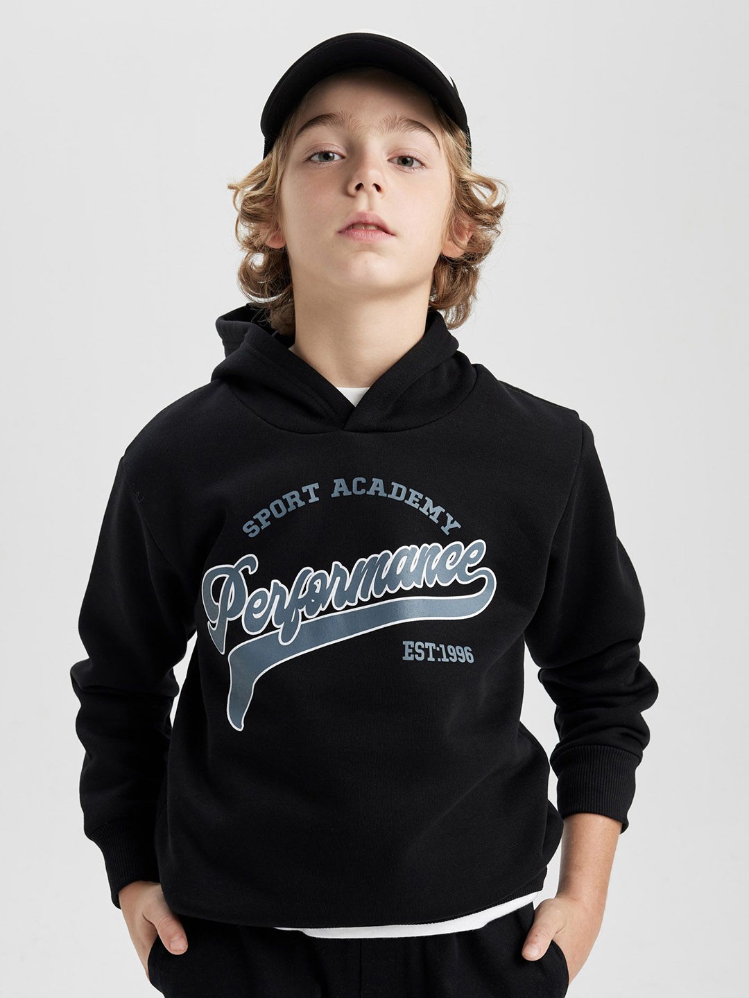 

DeFacto Boys Printed Hooded Pullover Sweaters, Black