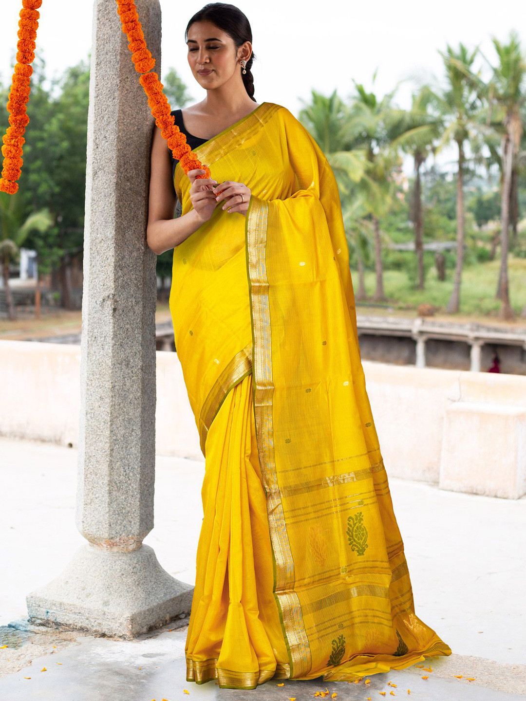 

Unnati Silks Woven Design Zari Handloom Maheshwari Saree, Yellow