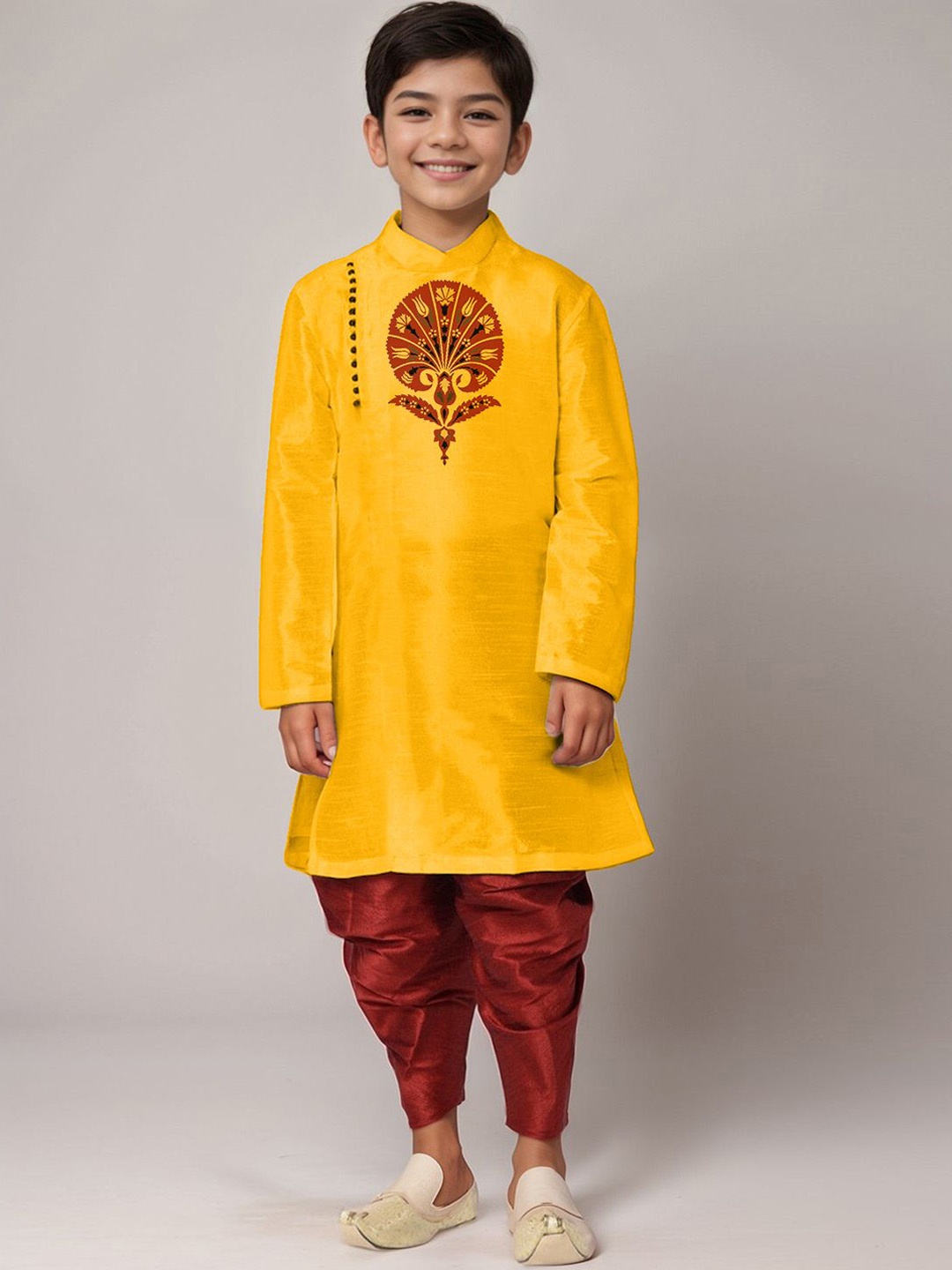 

DEVOILER Boys Ethnic Motifs Printed Mandarin Collar Straight Kurta, Mustard