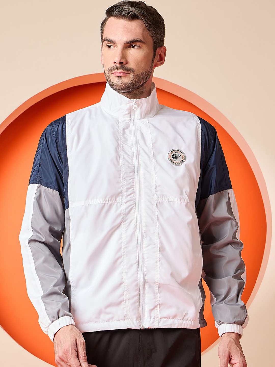 

Club York Men Colourblocked Lightweight Quilted Jacket, White