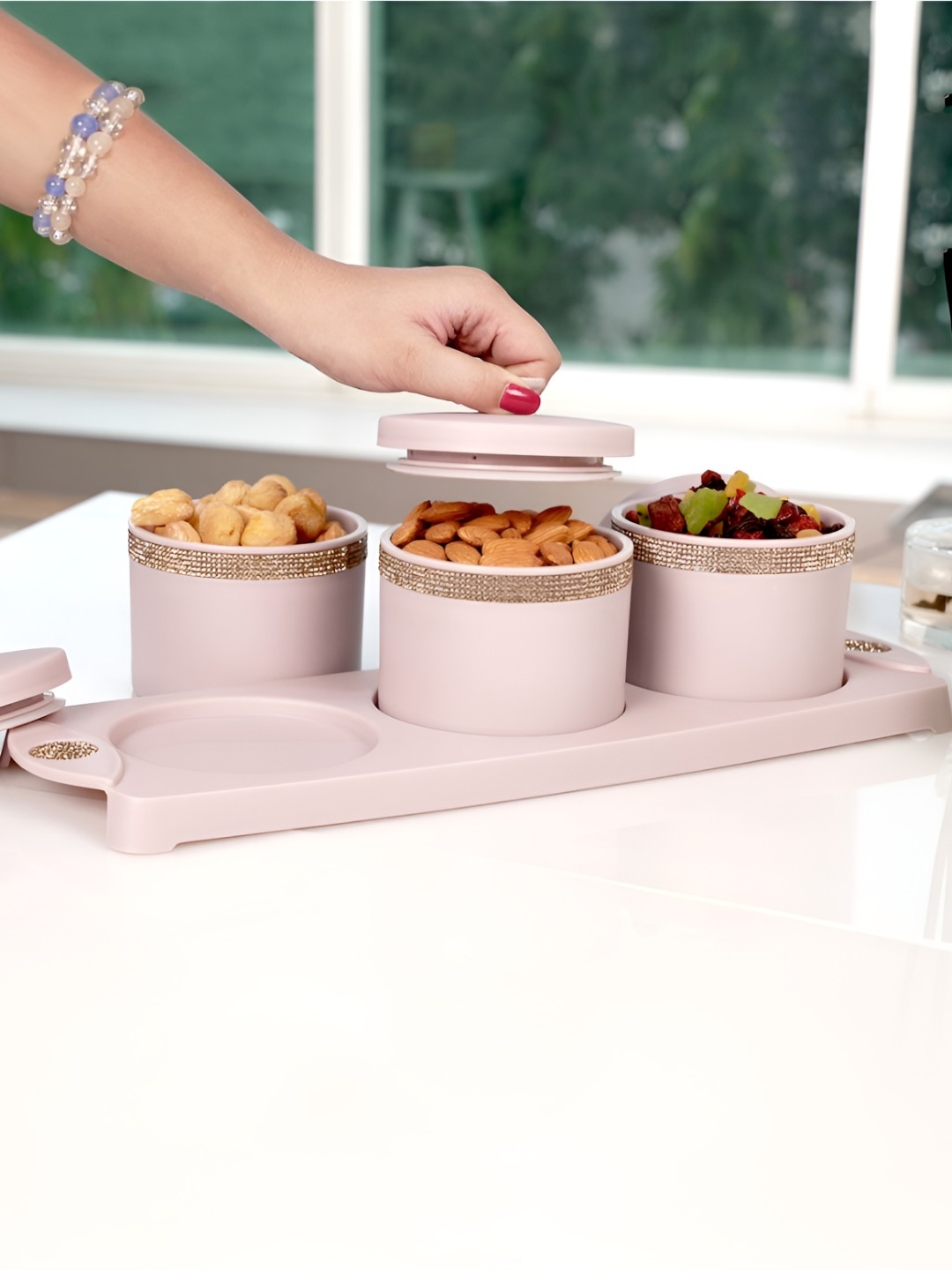 

Nayasa Sapphire Set of 3 Dust Pink Square Dry Fruit Tray, Rose