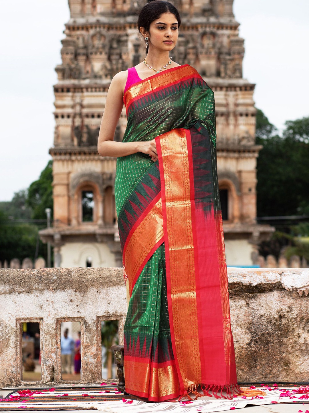 

Unnati Silks Checked Zari Handloom Kanjeevaram Saree, Green