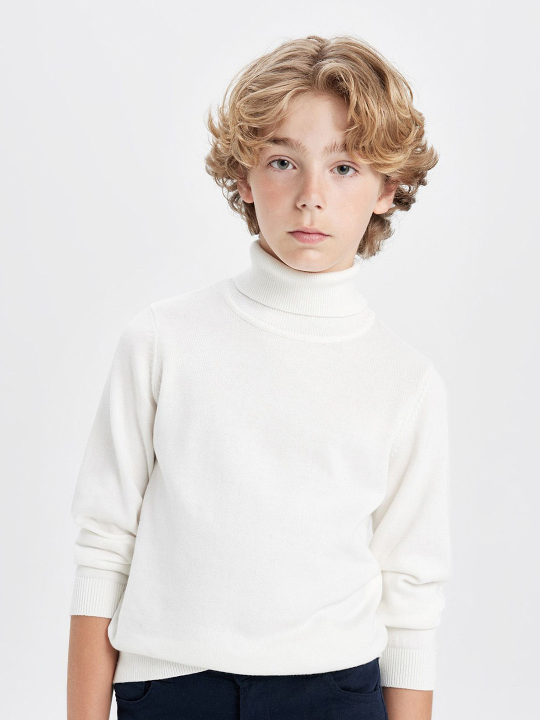 

DeFacto Boys Cotton Turtle Neck Pullover, White