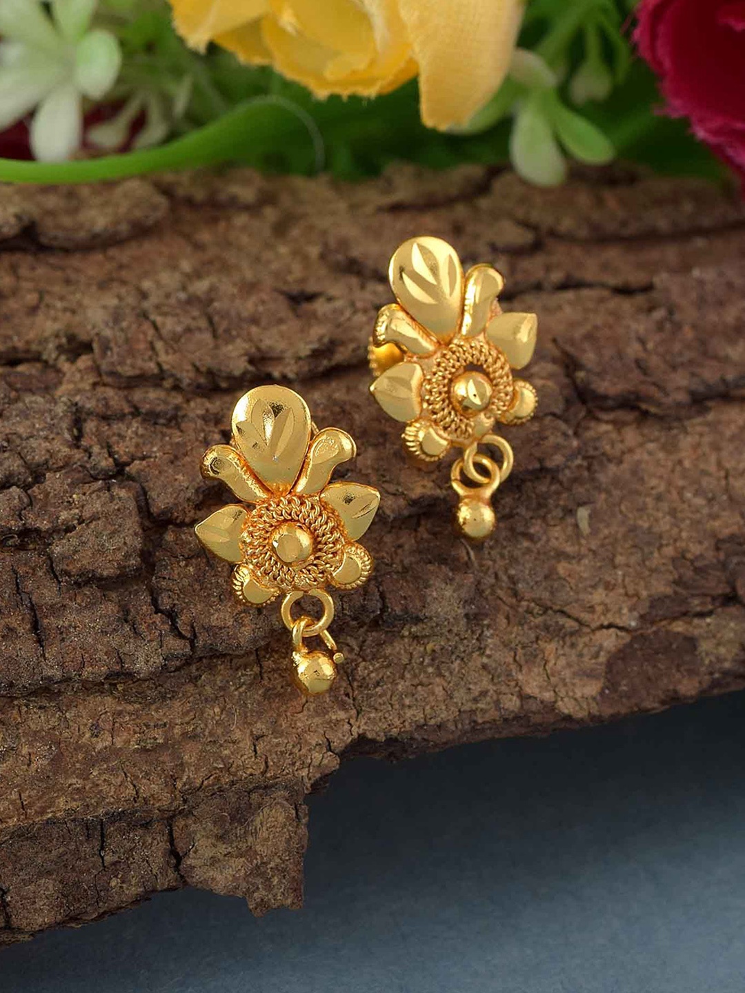 

MEMOIR Gold-Plated Contemporary Drop Earrings