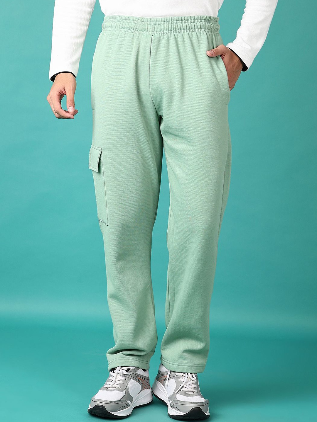 

V-Mart Men Mid-Rise Track Pants, Green