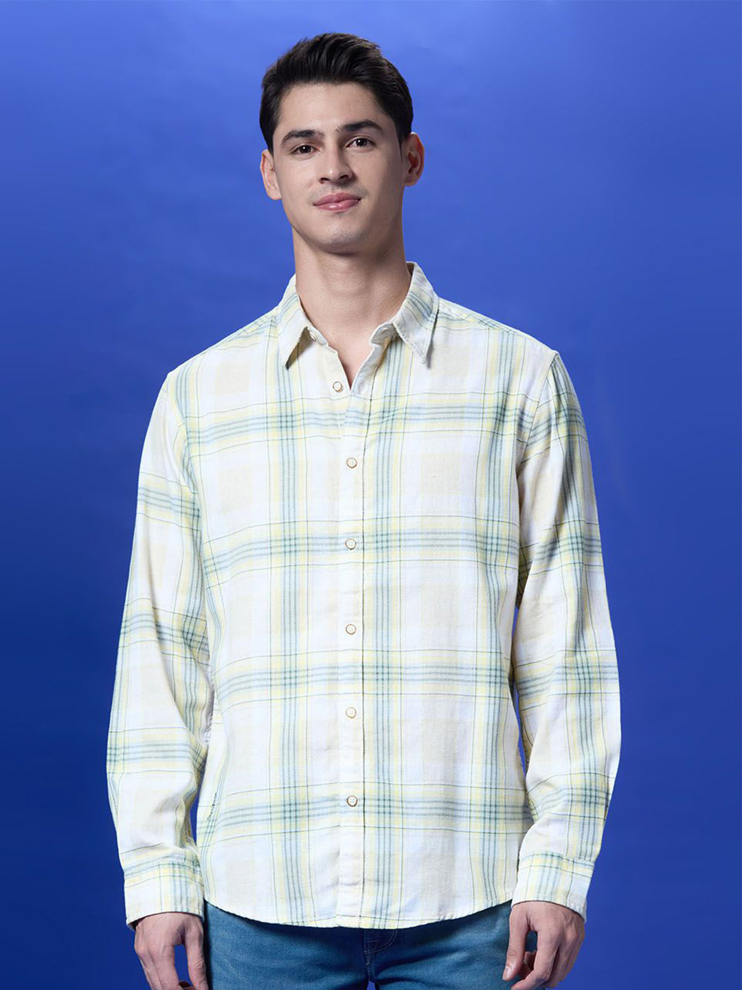 

Pepe Jeans Men Opaque Checked Casual Shirt, White