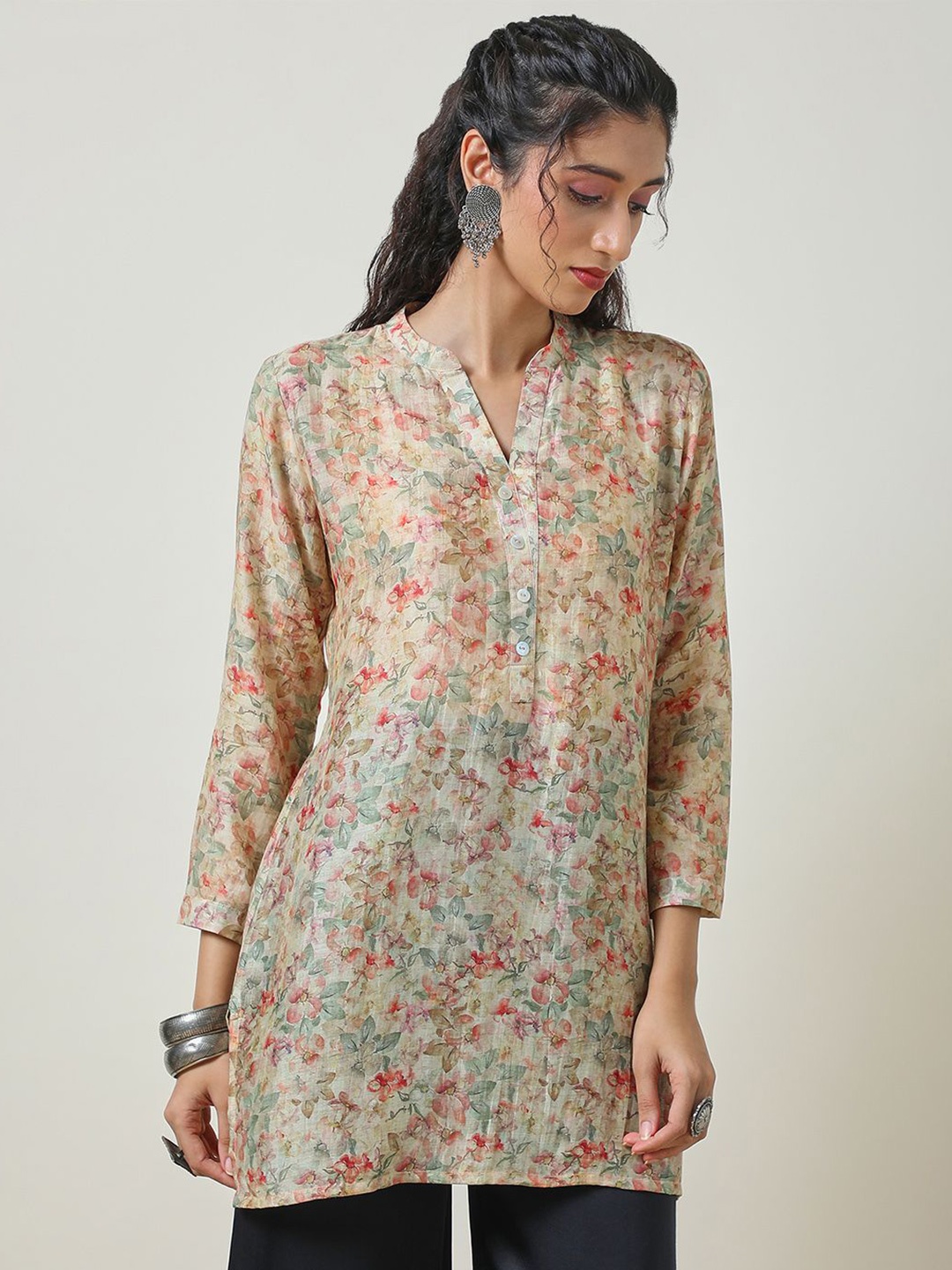

Soch Women Mandarin Collar Printed Tunic, Beige