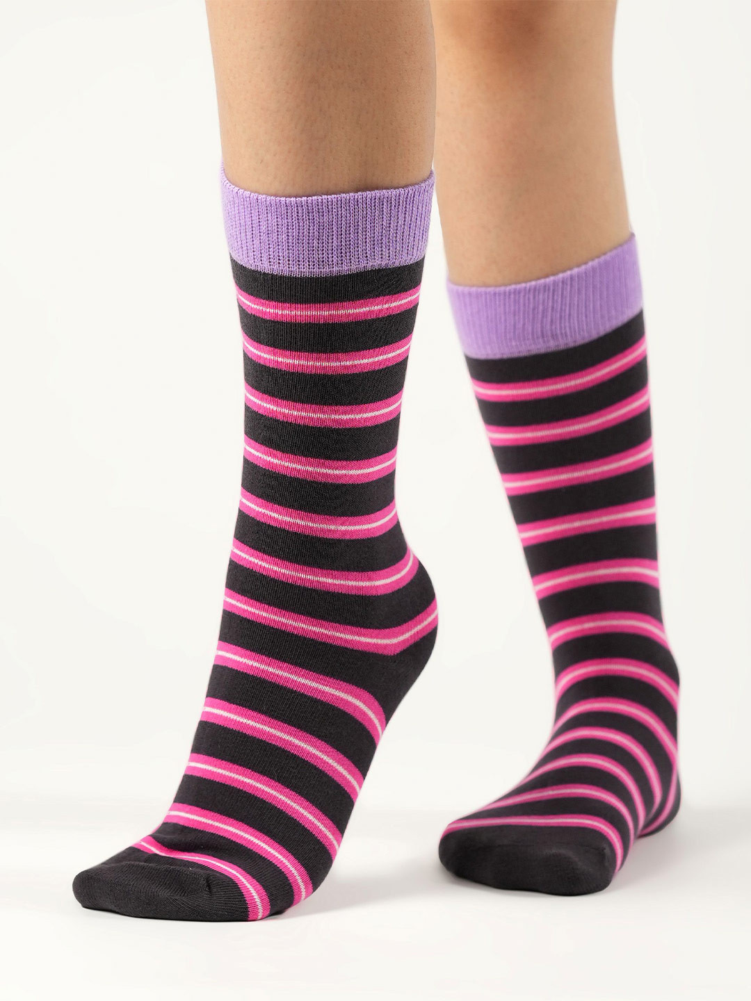 

Theater Women Striped Calf Length Socks, Black