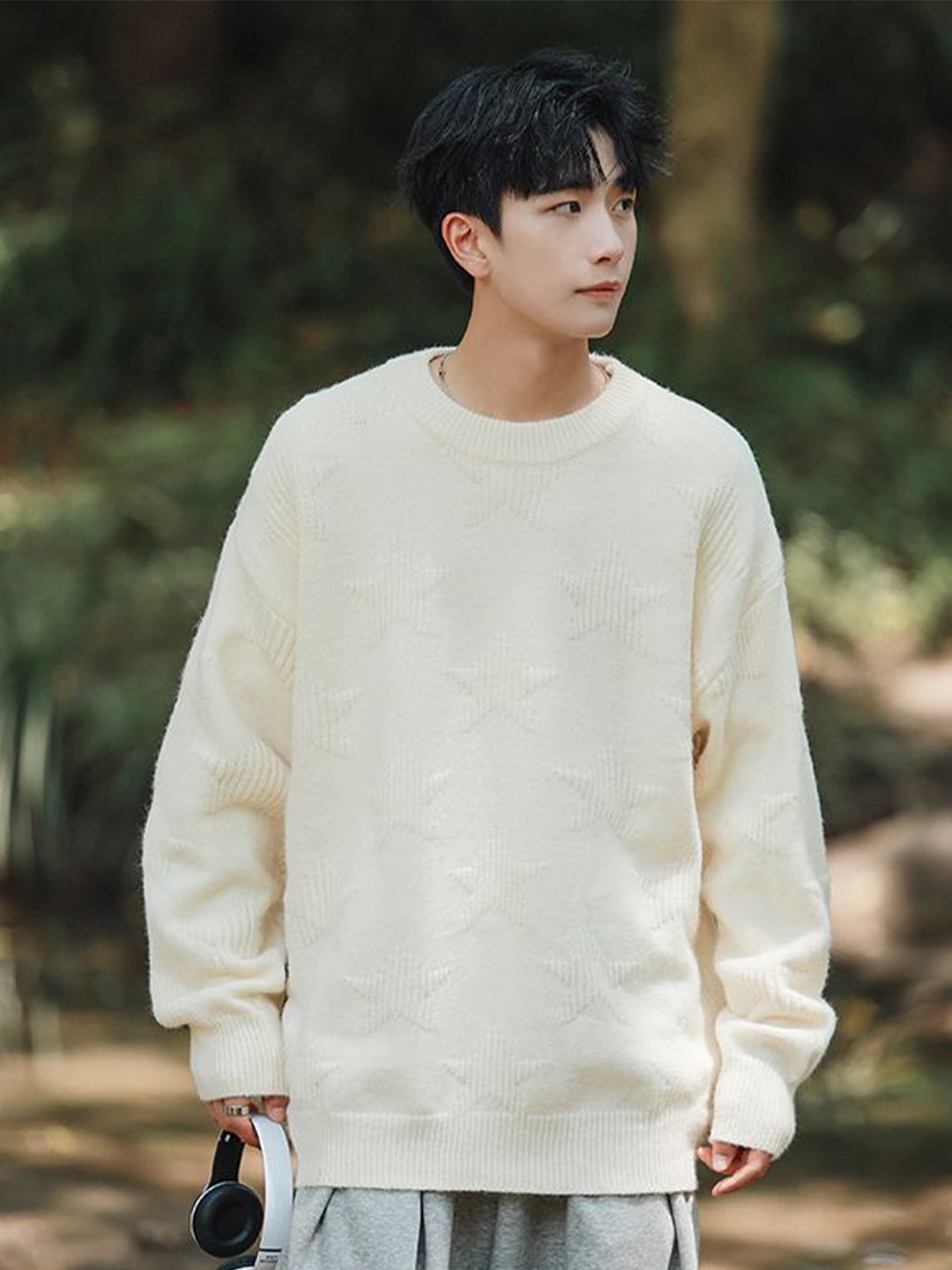 

StyleCast x Revolte Men Self Design Round Neck Longline Pullover Sweaters, Off white