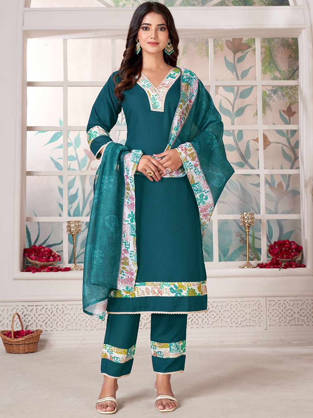 

KALINI Ethnic Motifs Printed Straight Kurta With Palazzos & Dupatta, Green