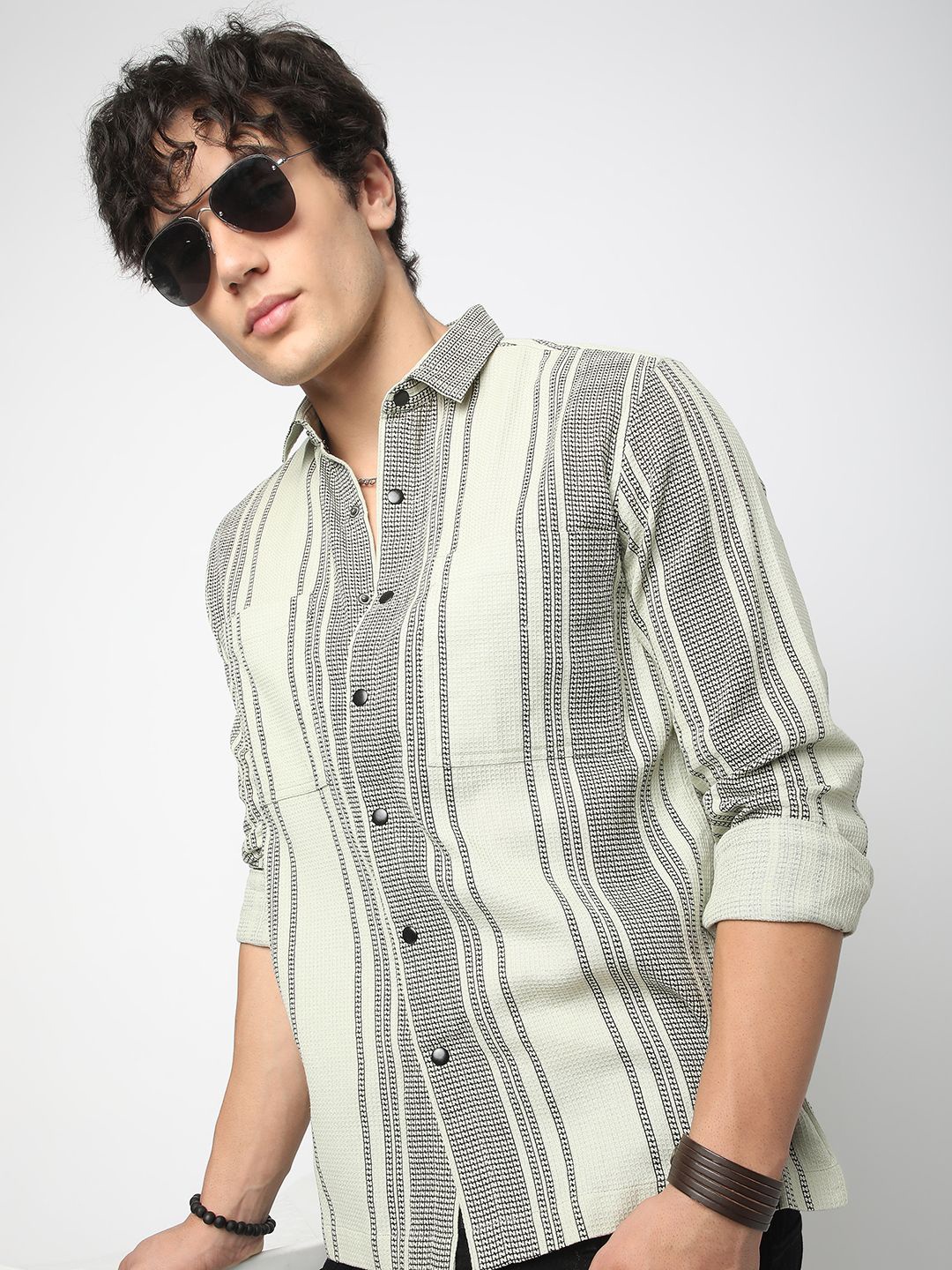 

VASTRADO Men Classic Spread Collar Multi Striped Cotton Slim Fit Casual Shirt, Off white