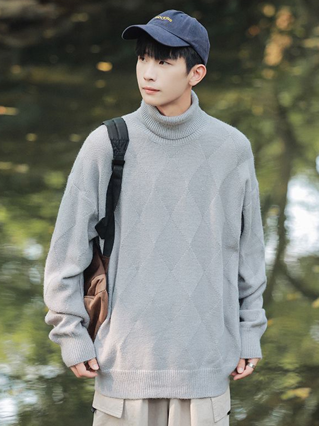 

StyleCast x Revolte Men Open Knit Longline Pullover, Grey