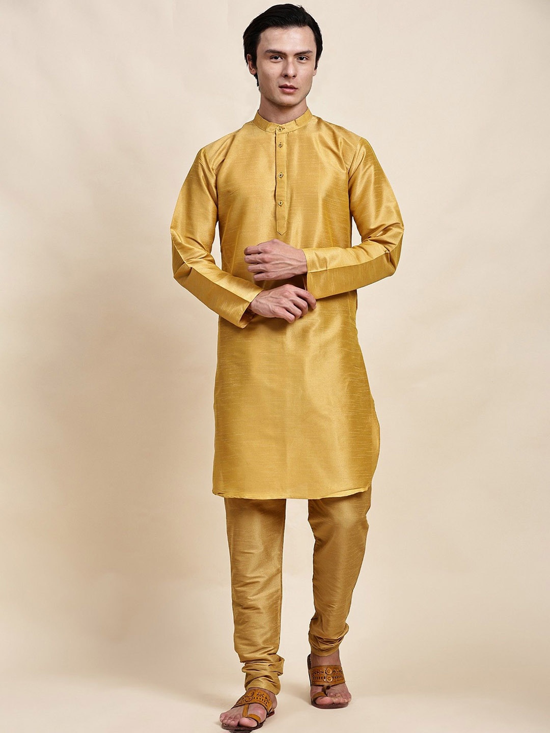

SKAVIJ Mandarin Collar Long Sleeves Straight Kurta with Churidar, Gold