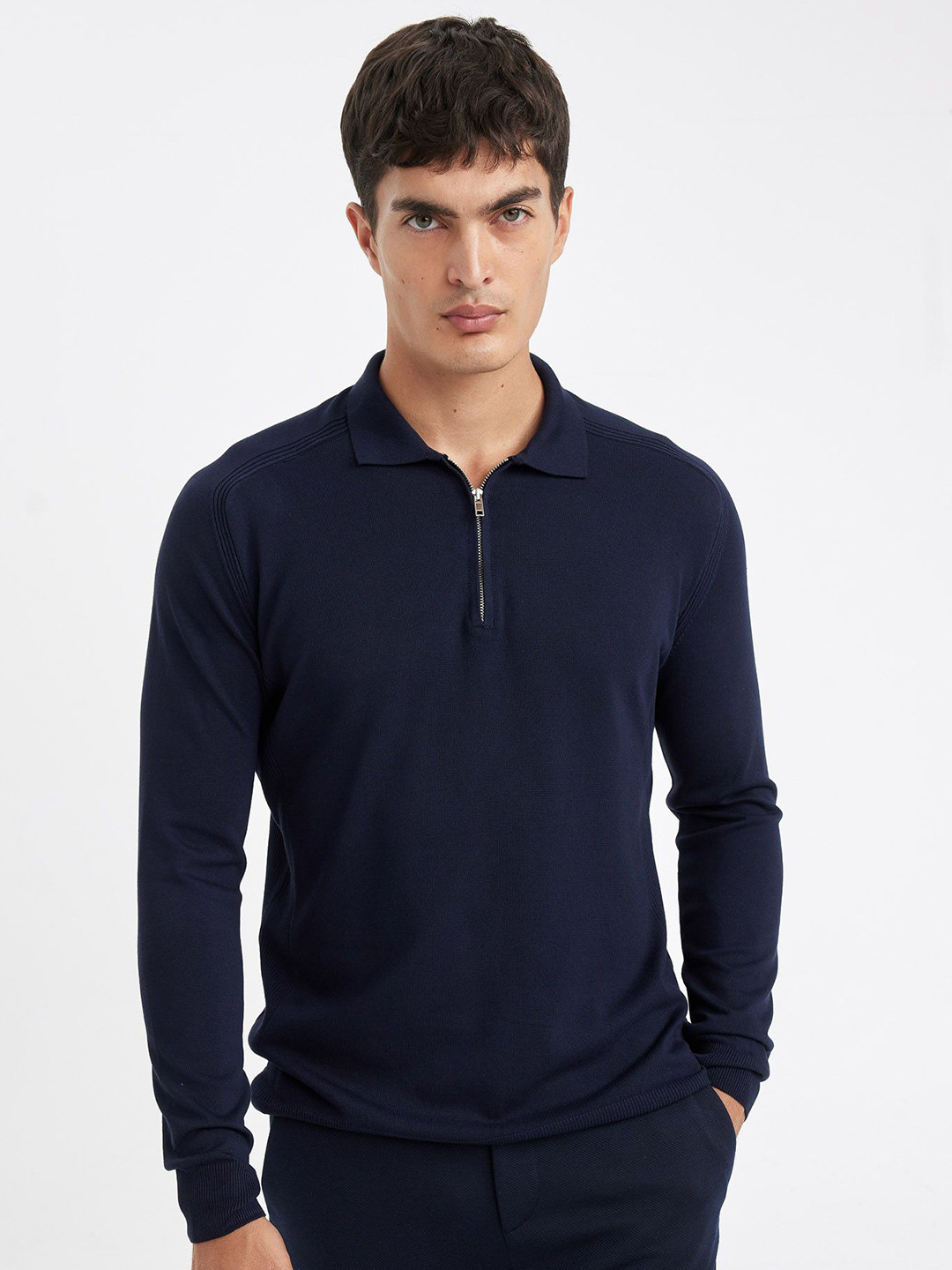 

DeFacto Men Shirt Collar Pullover With Zip Detail, Navy blue