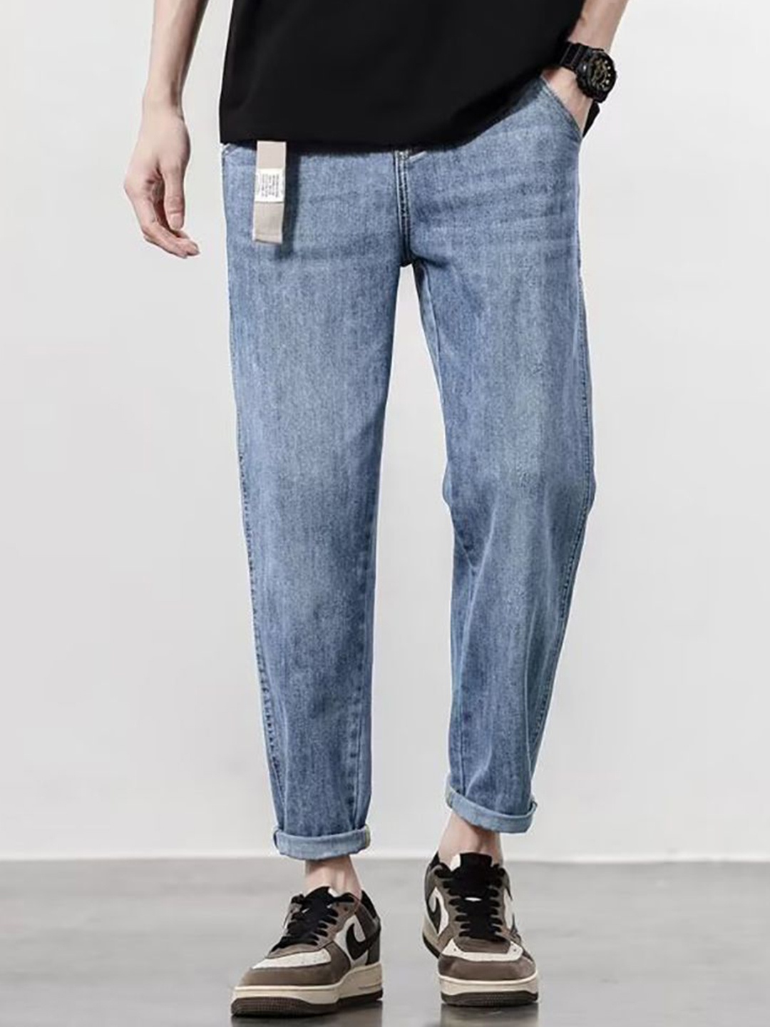

StyleCast x Revolte Men Mid-Rise Light Fade Jeans, Blue