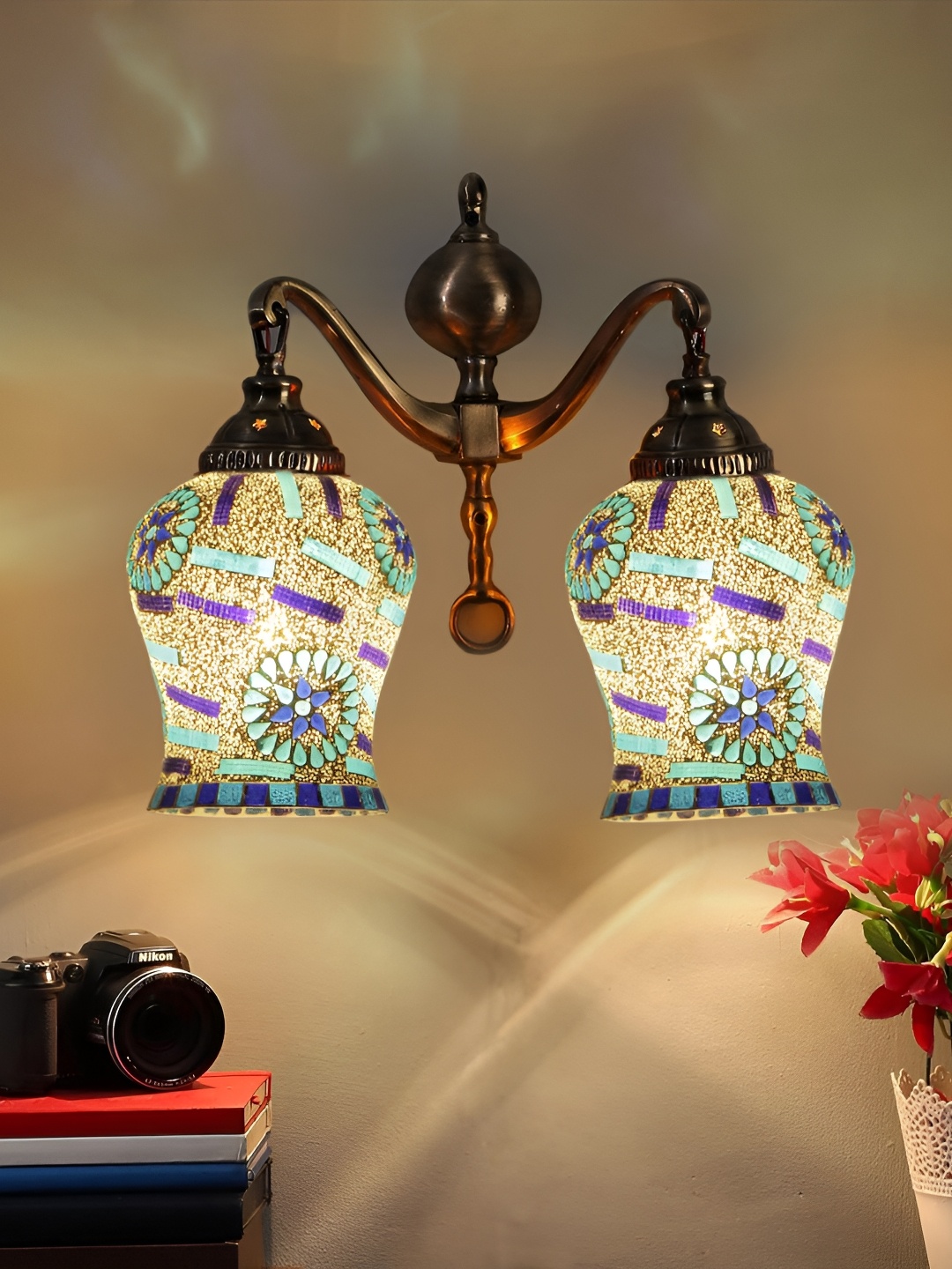 

Devansh Gold-Toned & White Textured Bell Shaped Mosaic Glass Contemporary Wall Lamp