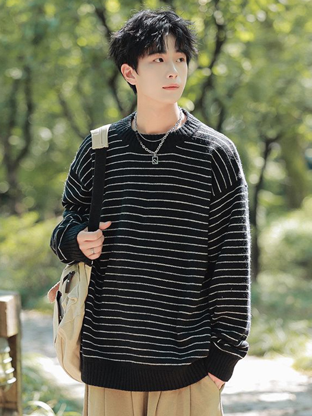 

StyleCast x Revolte Men Striped Longline Long Sleeves Pullover Sweater, Black