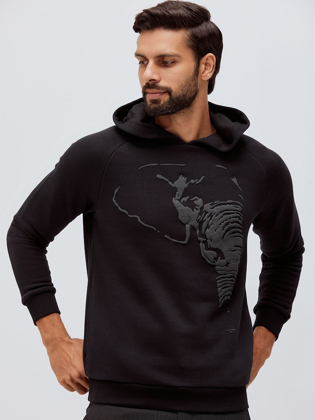 

Andamen Abstract Embroidered Hooded Cotton Pullover Sweatshirt, Black