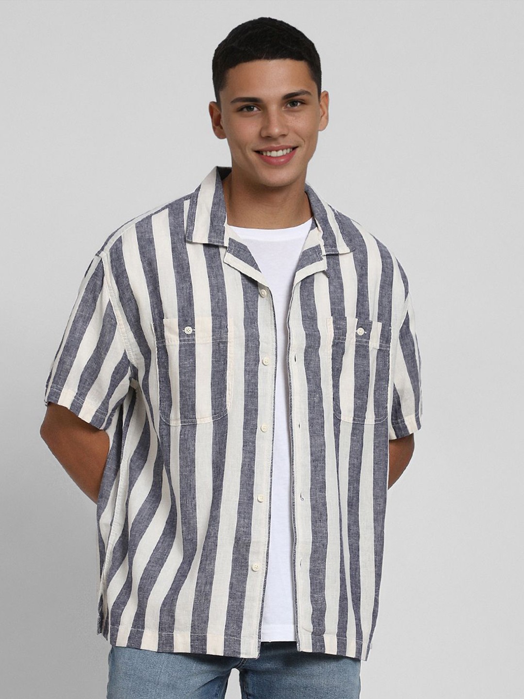 

AMERICAN EAGLE OUTFITTERS Men Opaque Striped Casual Shirt, White