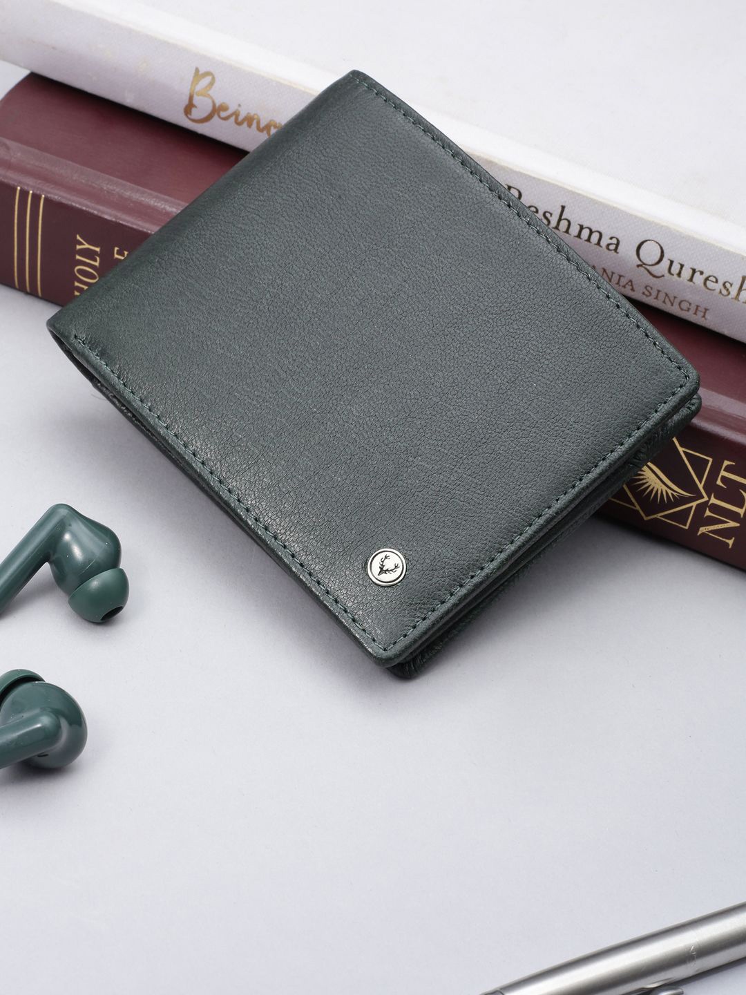 

Allen Solly Men Leather Two Fold Wallet, Green