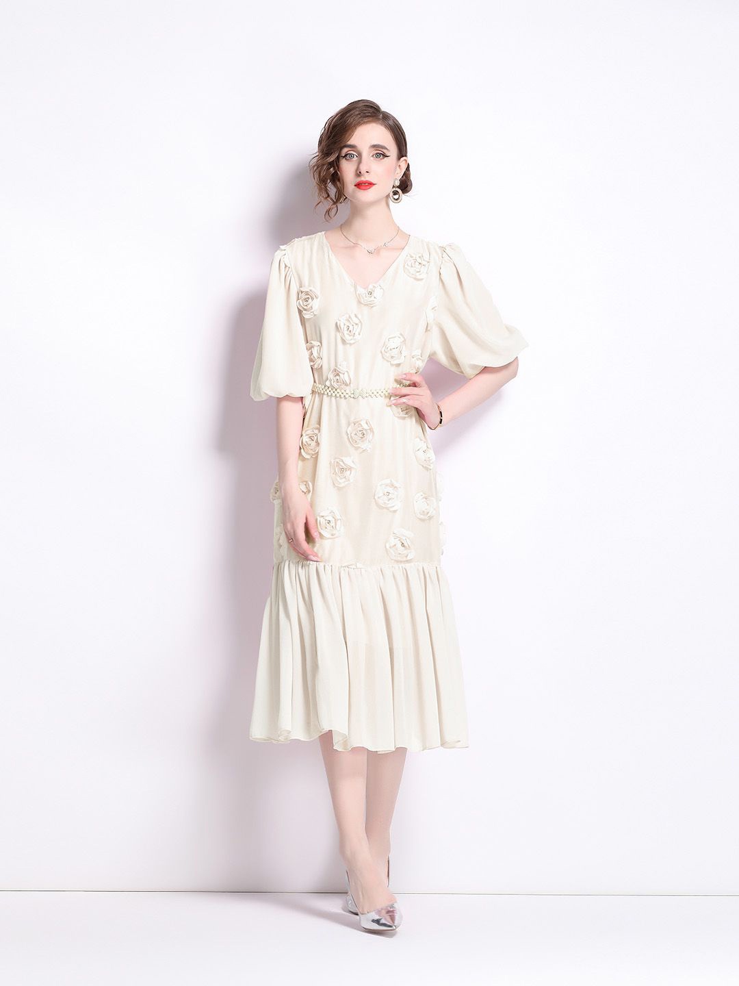 

JC Collection Women Floral Applique Work Puffed Sleeve A-Line Midi Dress, Beige