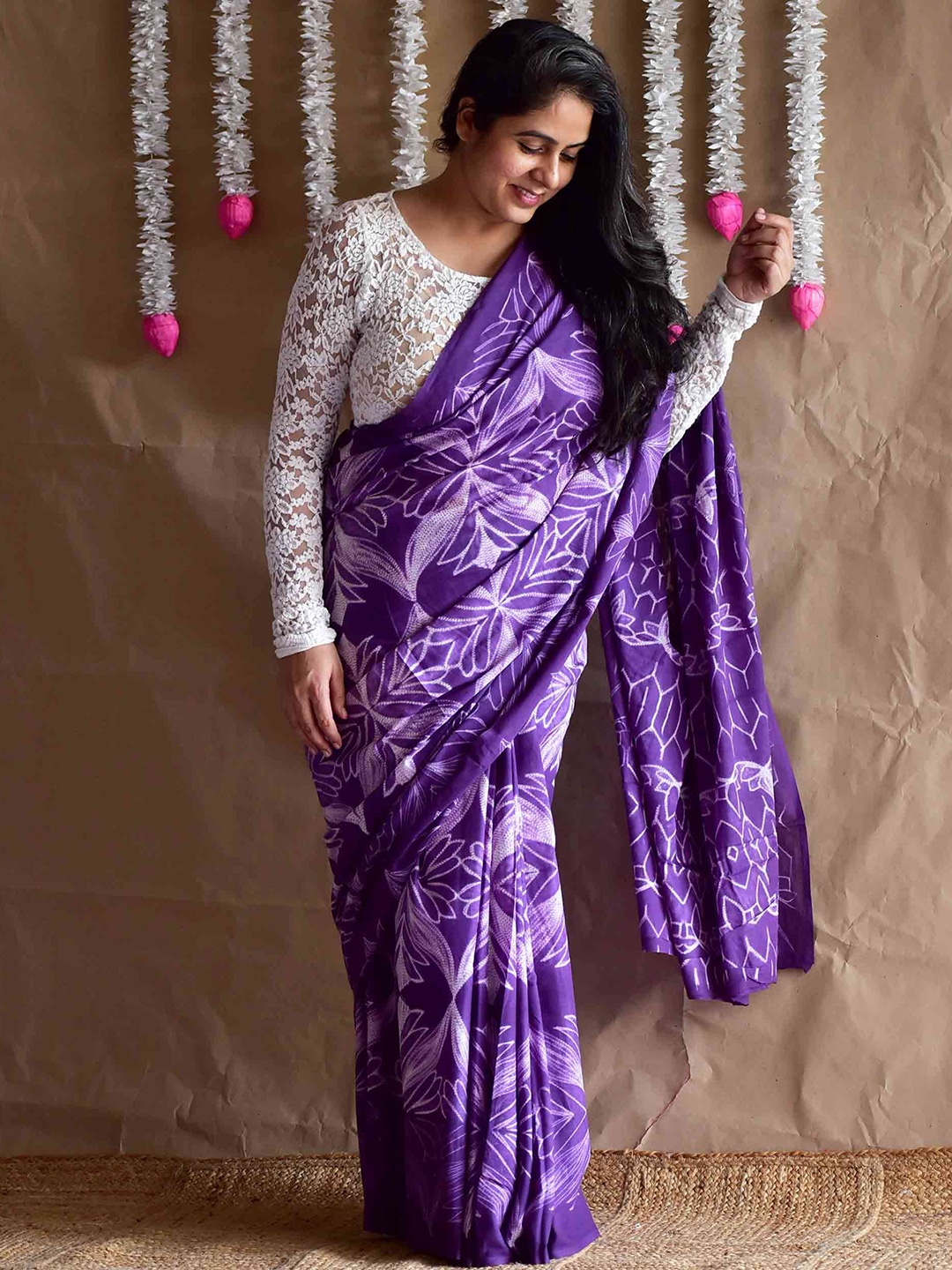 

Sundarii Floral Printed Pure Cotton Saree, Purple