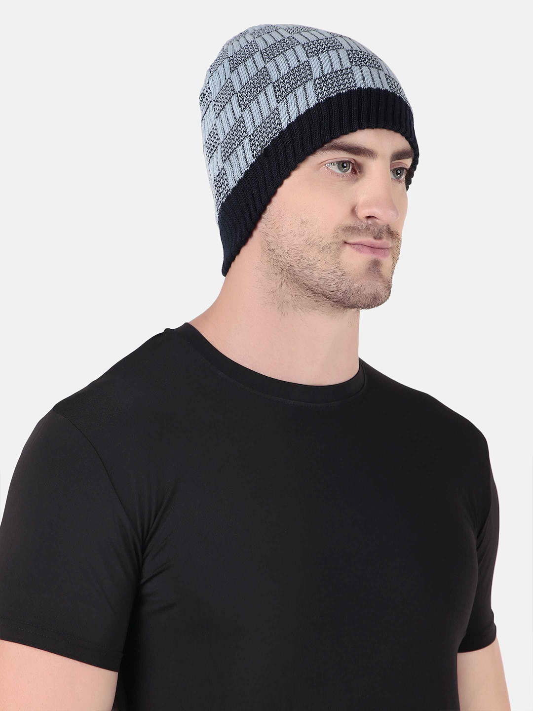 

WILD WEST Men Self Design Woollen Beanie, Blue